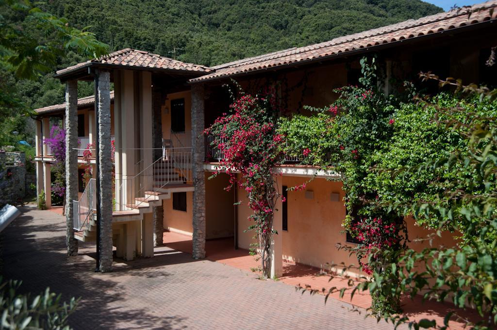 Nisportino Domus Aparthotel Nisporto Exterior photo