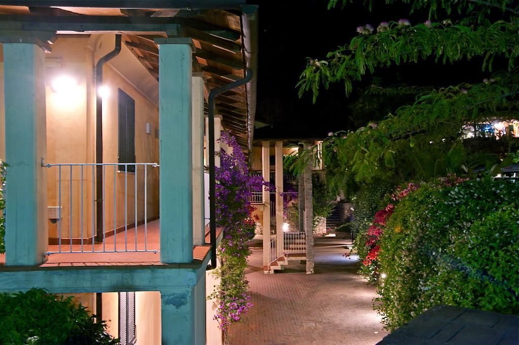 Nisportino Domus Aparthotel Nisporto Exterior photo