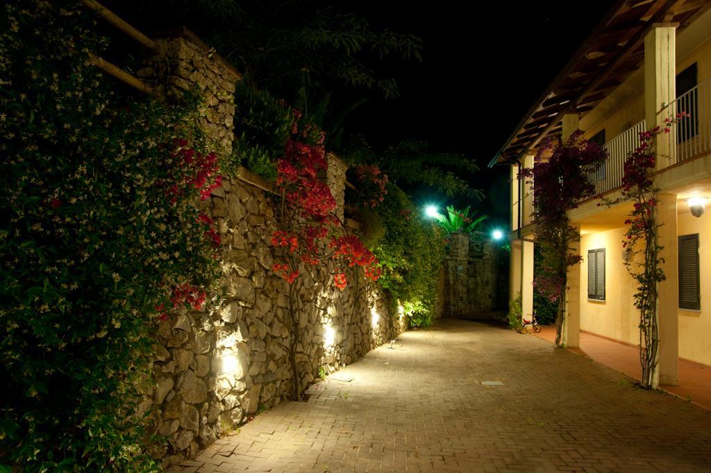 Nisportino Domus Aparthotel Nisporto Exterior photo