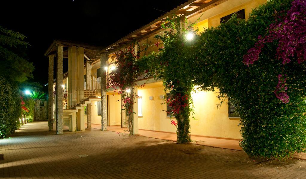 Nisportino Domus Aparthotel Nisporto Exterior photo