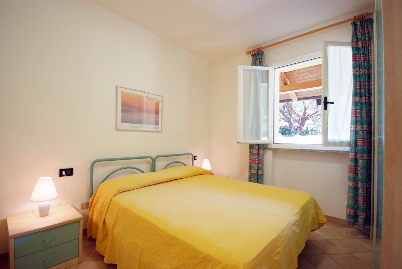 Nisportino Domus Aparthotel Nisporto Exterior photo