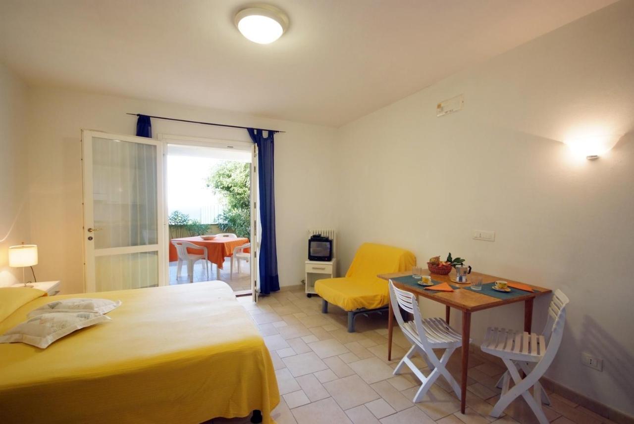 Nisportino Domus Aparthotel Nisporto Exterior photo