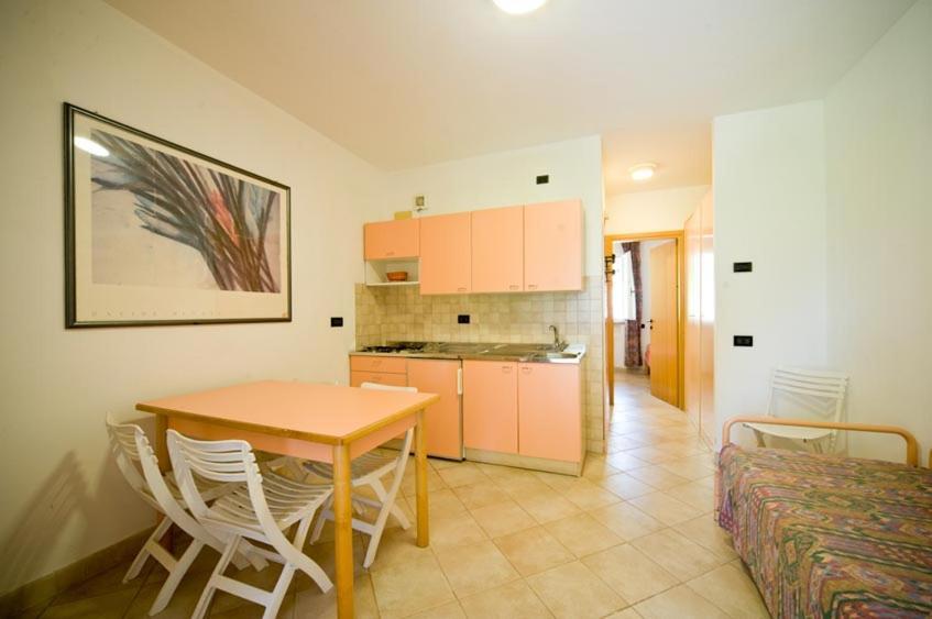 Nisportino Domus Aparthotel Nisporto Exterior photo